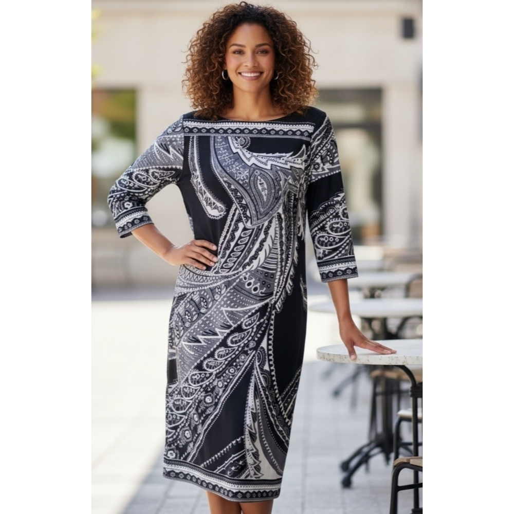 Beige by eci Paisley Print Shift Dress
